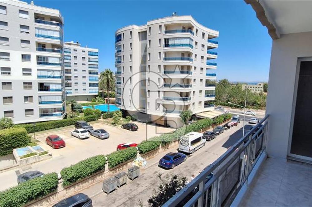 Narlıdere Ilıca Mahallesinde Geniş Tadilatlı Kiralık Daire