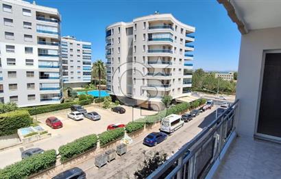 Narlıdere Ilıca Mahallesinde Geniş Tadilatlı Kiralık Daire