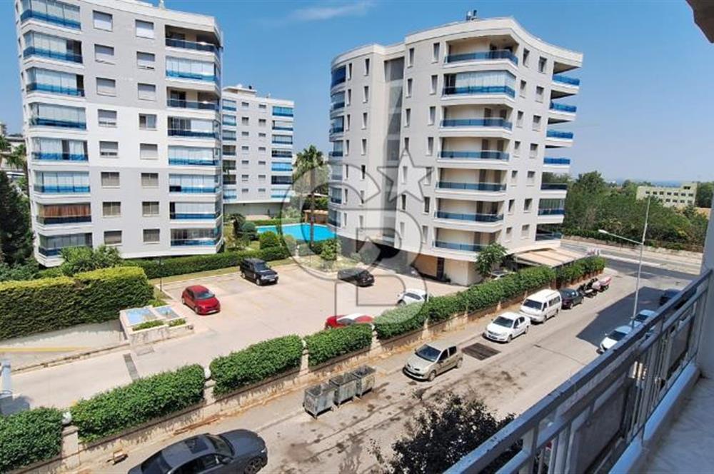 Narlıdere Ilıca Mahallesinde Geniş Tadilatlı Kiralık Daire