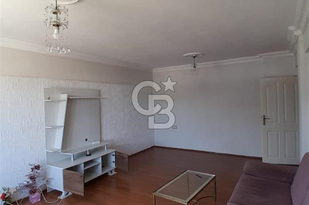 Lapseki Çardak'ta Cadde Üzeri Kısmi Eşyalı Geniş 2+1 Daire