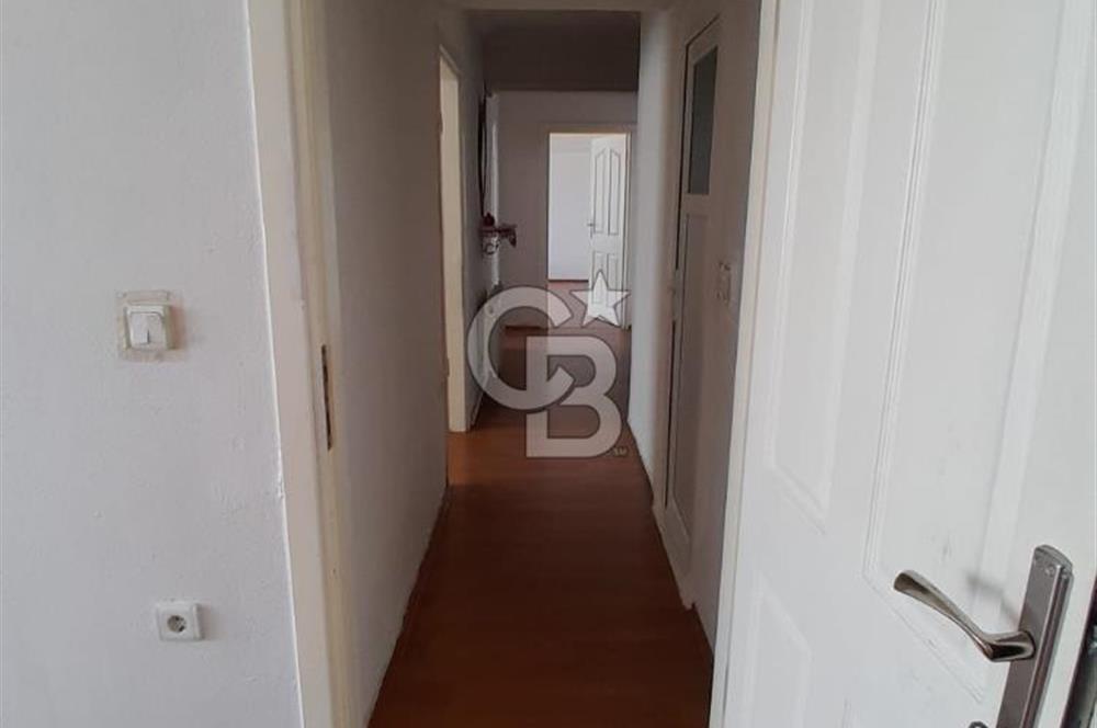 Lapseki Çardak'ta Cadde Üzeri Kısmi Eşyalı Geniş 2+1 Daire