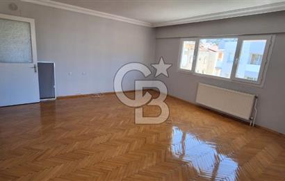 Narlıdere Ilıca Mahallesinde Geniş Tadilatlı Kiralık Daire
