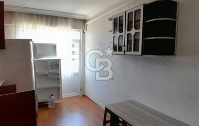 Lapseki Çardak'ta Cadde Üzeri Kısmi Eşyalı Geniş 2+1 Daire