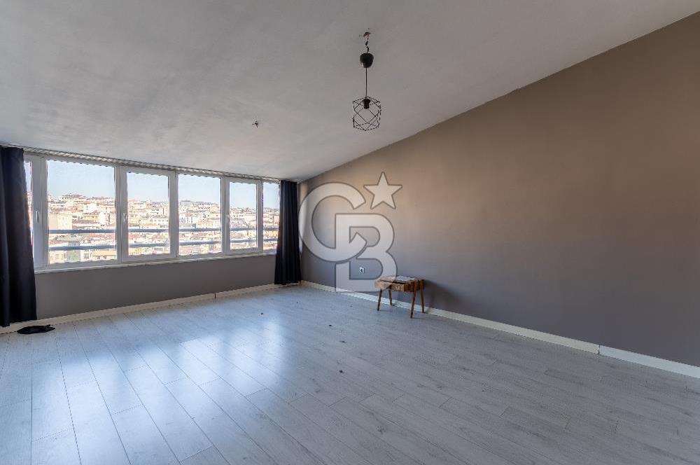 İÇERENKÖY'DE SATILIK 2+1 DUBLEKS NET 100 m²