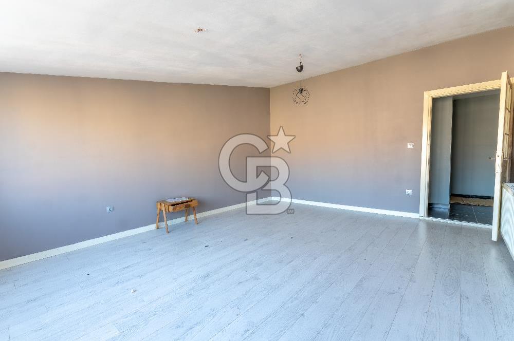 İÇERENKÖY'DE SATILIK 2+1 DUBLEKS NET 100 m²