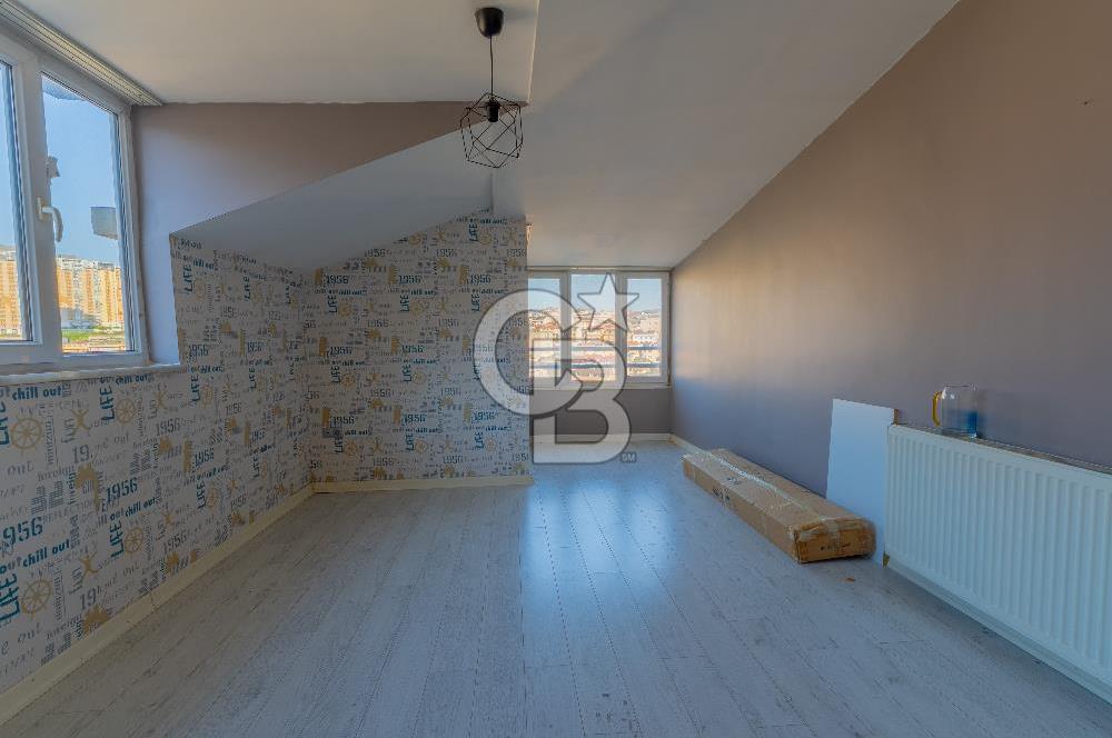 İÇERENKÖY'DE SATILIK 2+1 DUBLEKS NET 100 m²