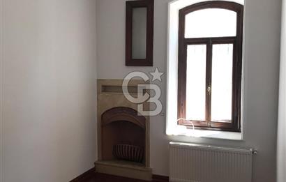 TARABYA'DA SATILIK MANZARALI DUBLEKS YOL YALI DAİRESİ