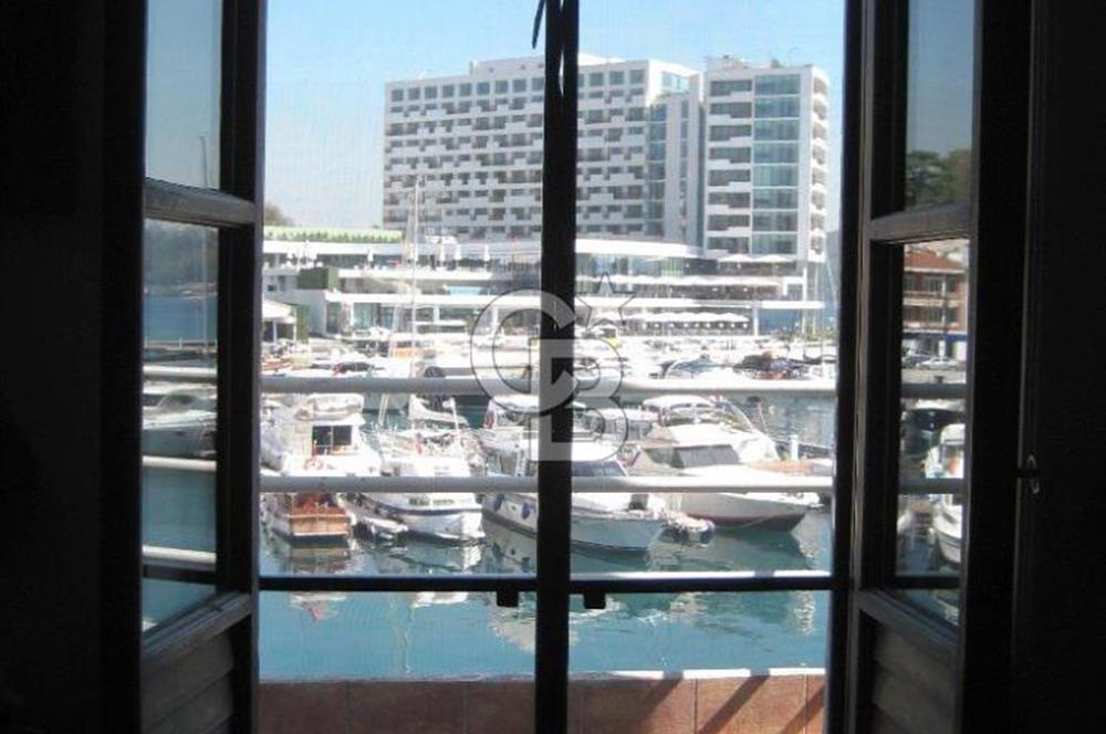 TARABYA'DA SATILIK MANZARALI DUBLEKS YOL YALI DAİRESİ