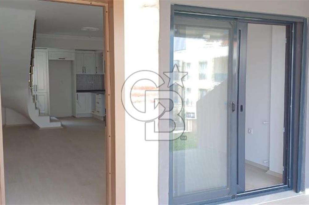 İzmir Foça Bağarası'nda Satılık Dubleks Villa