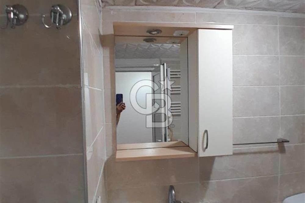 Lapseki Çardak'ta Cadde Üzeri Kısmi Eşyalı Geniş 2+1 Daire
