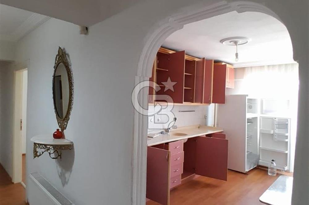 Lapseki Çardak'ta Cadde Üzeri Kısmi Eşyalı Geniş 2+1 Daire