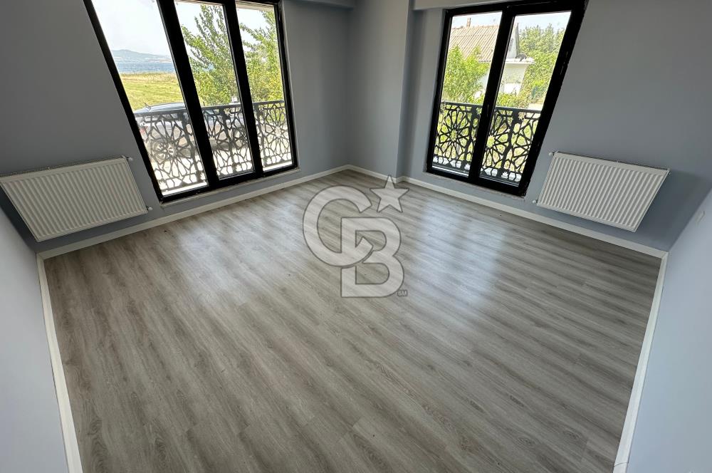 Çanakkale Lapseki Boğaz Ve Köprü Manzaralı Geniş Ön Cephe Daire