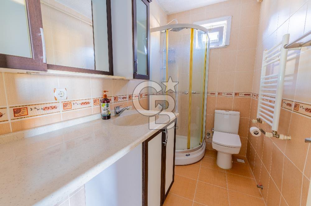 İÇERENKÖY'DE SATILIK 2+1 DUBLEKS NET 100 m²