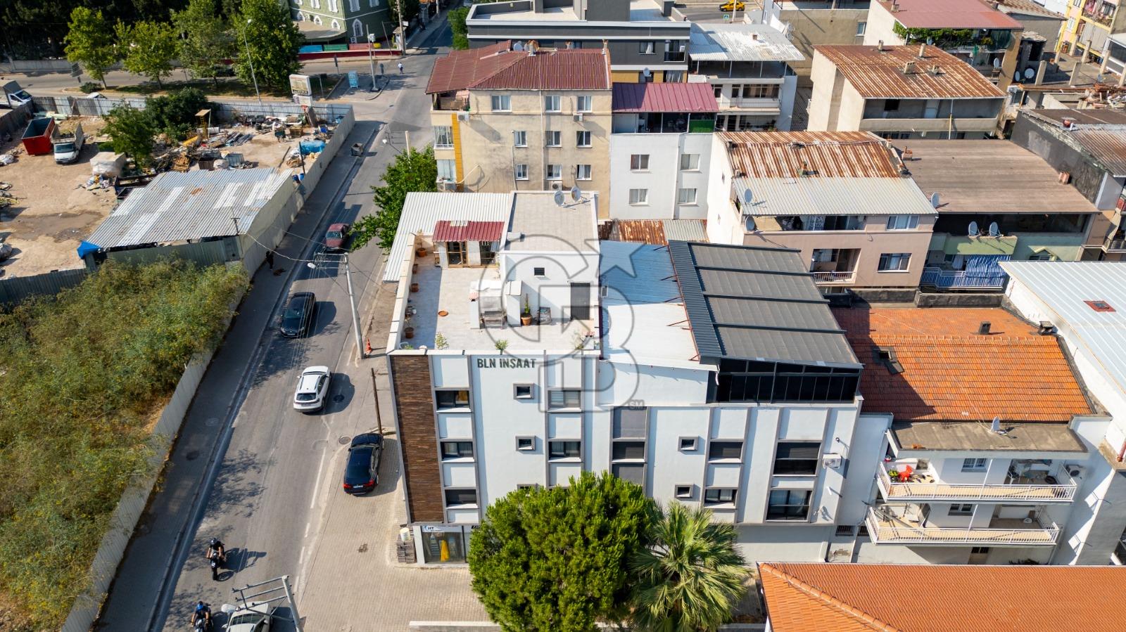 Bayraklı Soğukkuyu Mah.3+1 Geniş Teraslı 3 Cepheli Satılık Daire