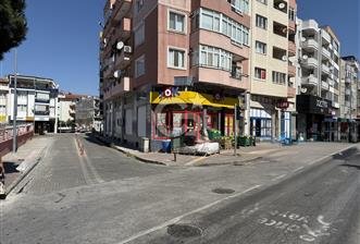 Atatürk Caddesinde 450 m2 Satılık İşyeri