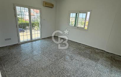 Karşıyaka'da Denize 100m Mesafede Dağ ve Deniz Manzaralı Satılık Havuzlu Villa !!!