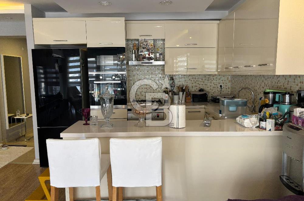 CB Yalı'dan Güzelyalı Mithatpaşa Cad. Üzerinde Satılık 3+1 Daire