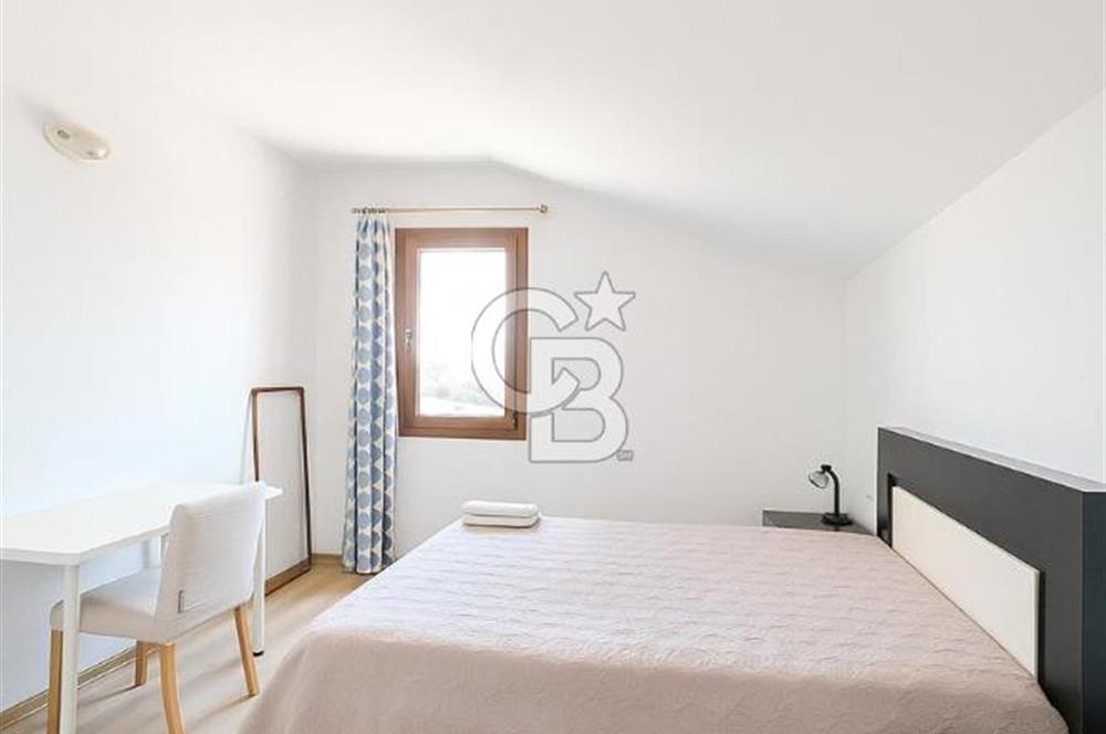 SATILIK DATÇA MERKEZDE DENİZ MANZARALI DUBLEKS DAİRE