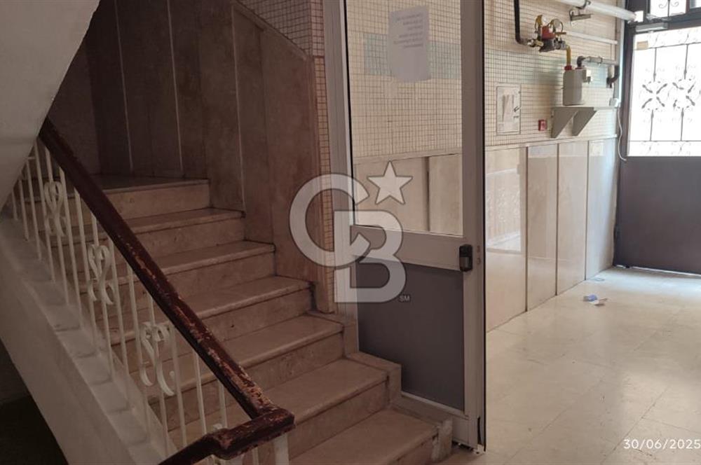 KAZAKİSTAN CADDESİ ÜZERİNDE SATILIK 1+1 LÜKS DAİRE