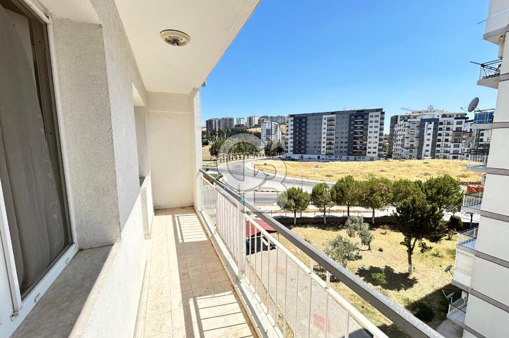 Menemen Ulukent'te Muhteşem Lokasyonlu Site İçi 3+1 Satılık Daire
