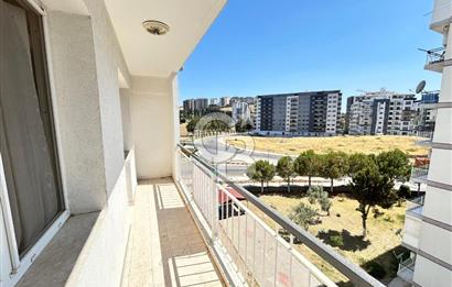 Menemen Ulukent'te Muhteşem Lokasyonlu Site İçi 3+1 Satılık Daire