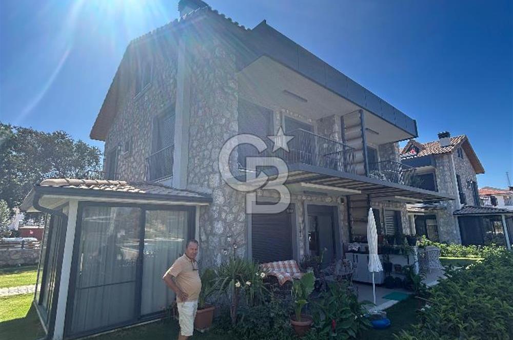 havuzlu sitede 3+1 dublex daire full eşyalı kiralık