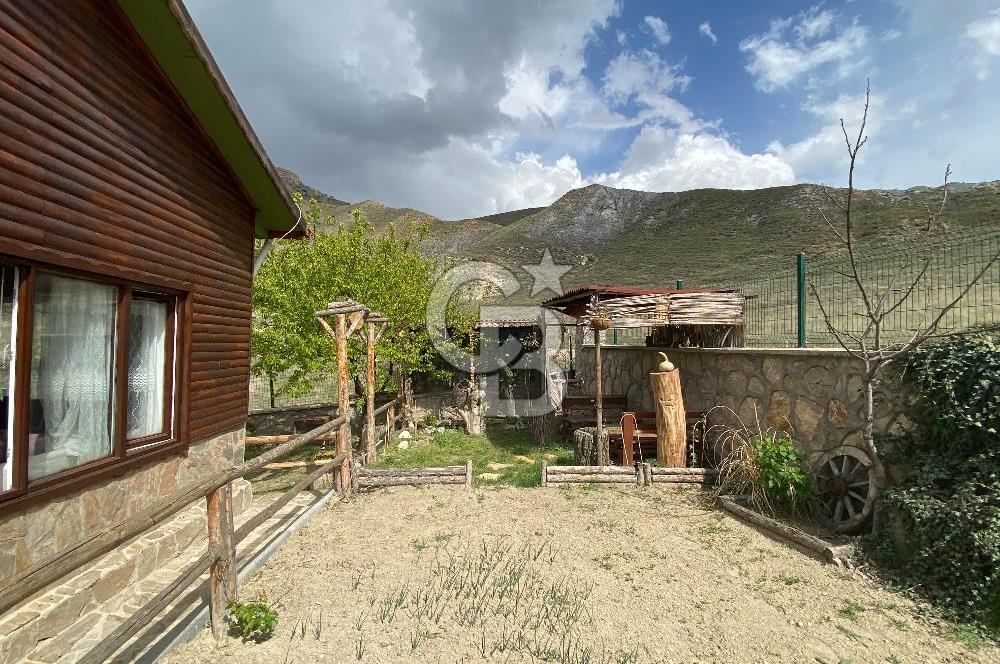 AYAŞ SİNANLI MAH. 564 M2 ARSA ÜZERİNDE EV VE BAHÇE