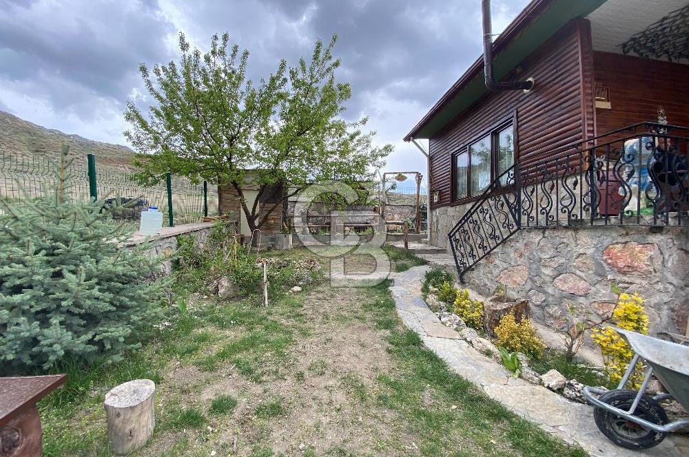 AYAŞ SİNANLI MAH. 564 M2 ARSA ÜZERİNDE EV VE BAHÇE