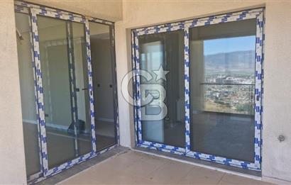 Menemen Kuzeyşehir Sitesinde Manzaralı 3+1 daire