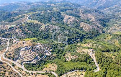 SEFERİHİSAR GÖDENCE YOLA 350 METRE CEPHELİ SATILIK ARAZİ