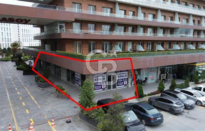 ÜNİVERSİTE KARŞISI KURUMSALA KİRALIK CADDE ÜZERİ 395 M² DÜKKAN