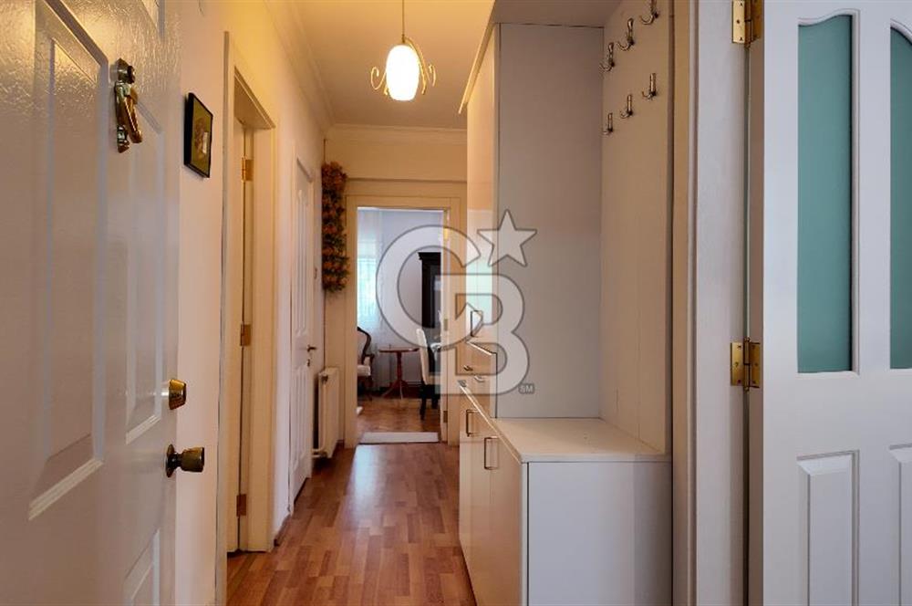İZMİR KARŞIYAKA BOSTANLI'DA 2+1 GİRİŞ KATI BAHÇELİ SATILIK DAİRE