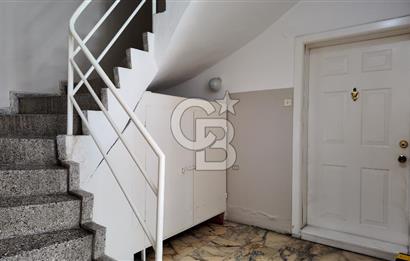 İZMİR KARŞIYAKA BOSTANLI'DA 2+1 GİRİŞ KATI BAHÇELİ SATILIK DAİRE