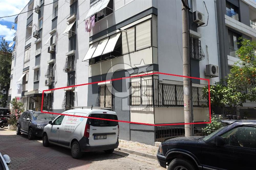 İZMİR KARŞIYAKA BOSTANLI'DA 2+1 GİRİŞ KATI BAHÇELİ SATILIK DAİRE