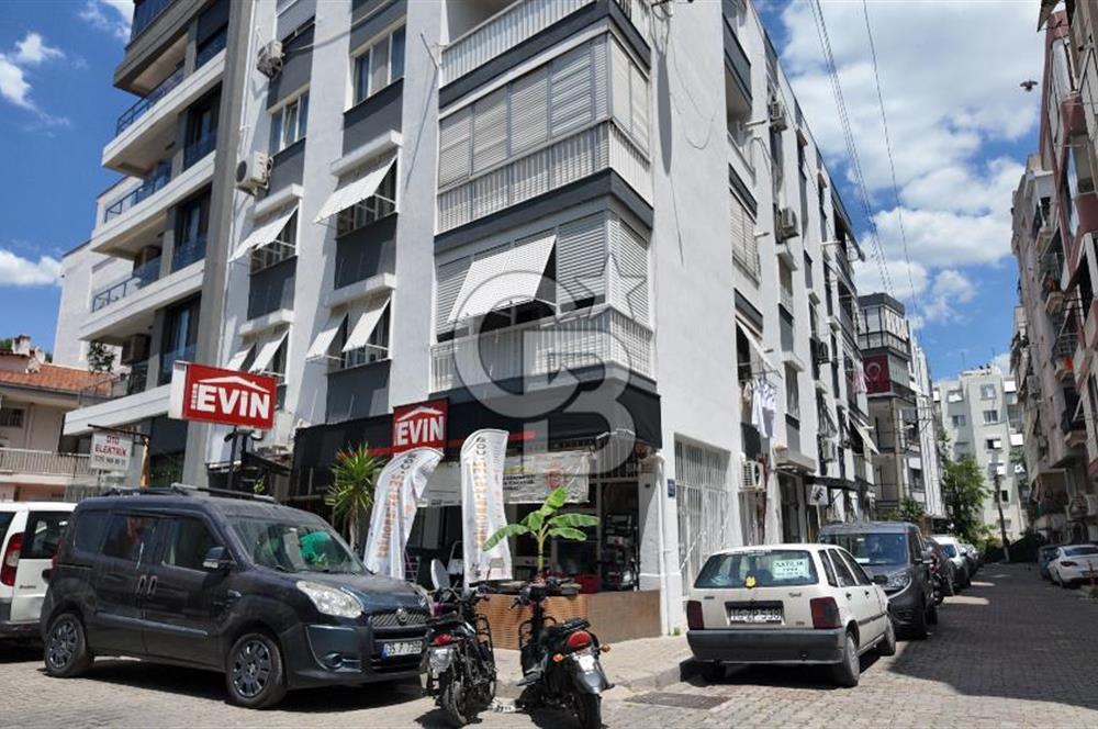 İZMİR KARŞIYAKA BOSTANLI'DA 2+1 GİRİŞ KATI BAHÇELİ SATILIK DAİRE