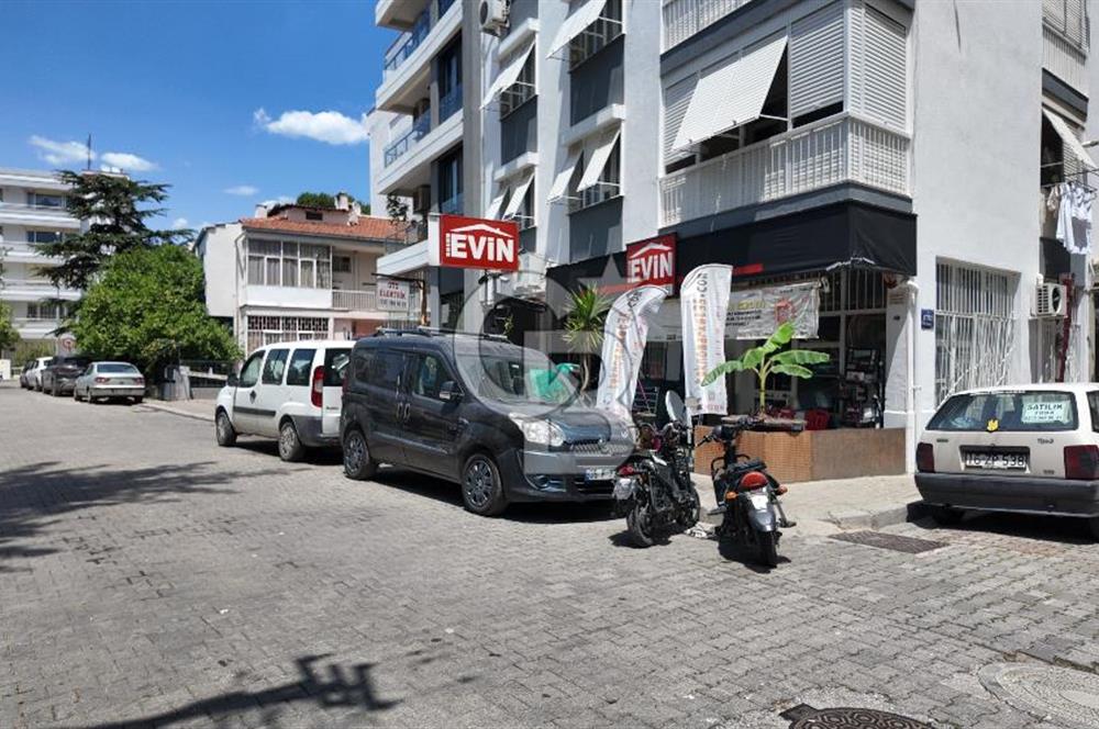 İZMİR KARŞIYAKA BOSTANLI'DA 2+1 GİRİŞ KATI BAHÇELİ SATILIK DAİRE