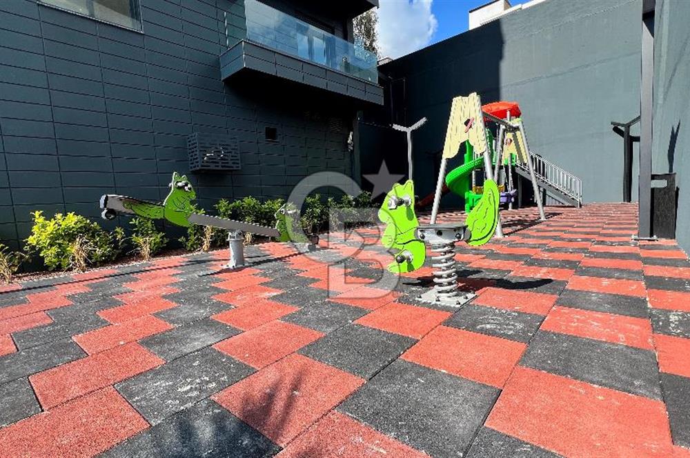 Çiğli Balatçık 2’de 1+1 Havuz Cepheli Kiralık Daire