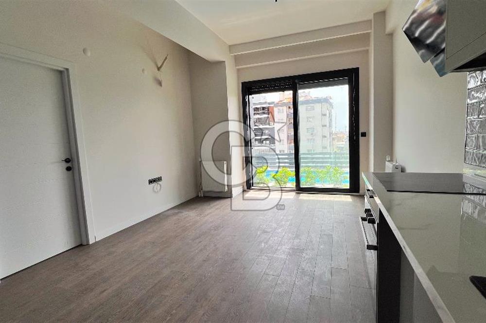 Çiğli Balatçık 2’de 1+1 Havuz Cepheli Kiralık Daire