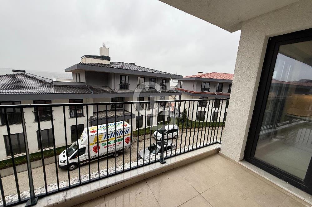 EMLAK KONUT VADİ EVLERİ 1.ETAP 3+1 SATILIK ARA KAT BAHÇELİ DAİRE