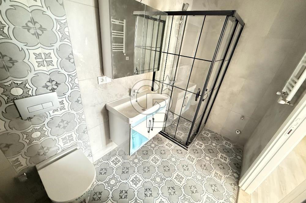 HADIMKÖY MERKEZ EBEVEYN BANYOLU ARA KAT SATILIK 2+1 DAİRE SIFIR