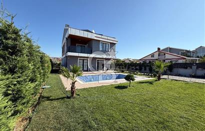 ACİL! SİLİVRİ MİMAR SİNANDA HAVUZLU SATILIK MÜSTAKİL VİLLA
