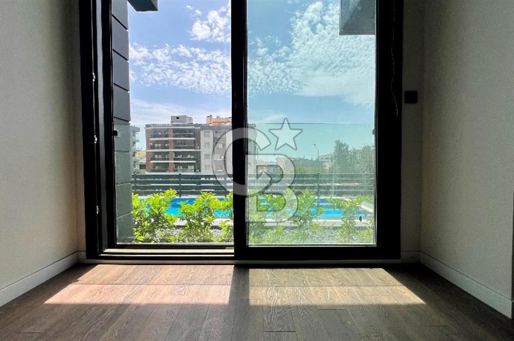Çiğli Balatçık 2’de 1+1 Havuz Cepheli Kiralık Daire