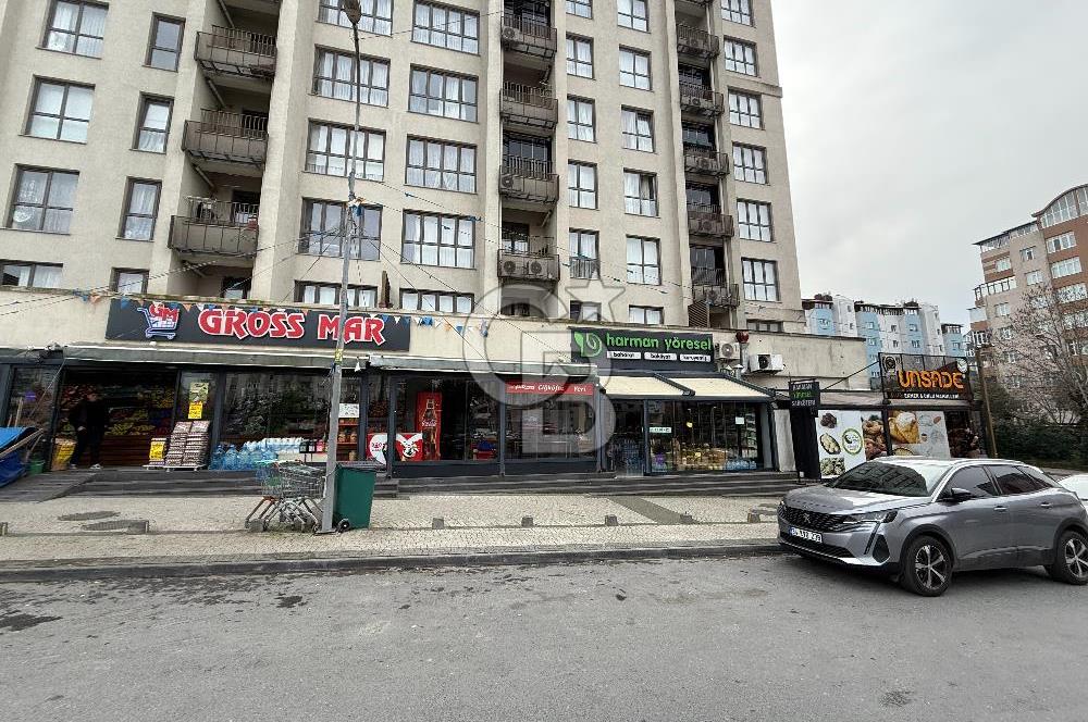BAŞAKŞEHİR BAŞAKCITY SİTESİ ALTINDA 65M2 SATILIK DÜKKAN