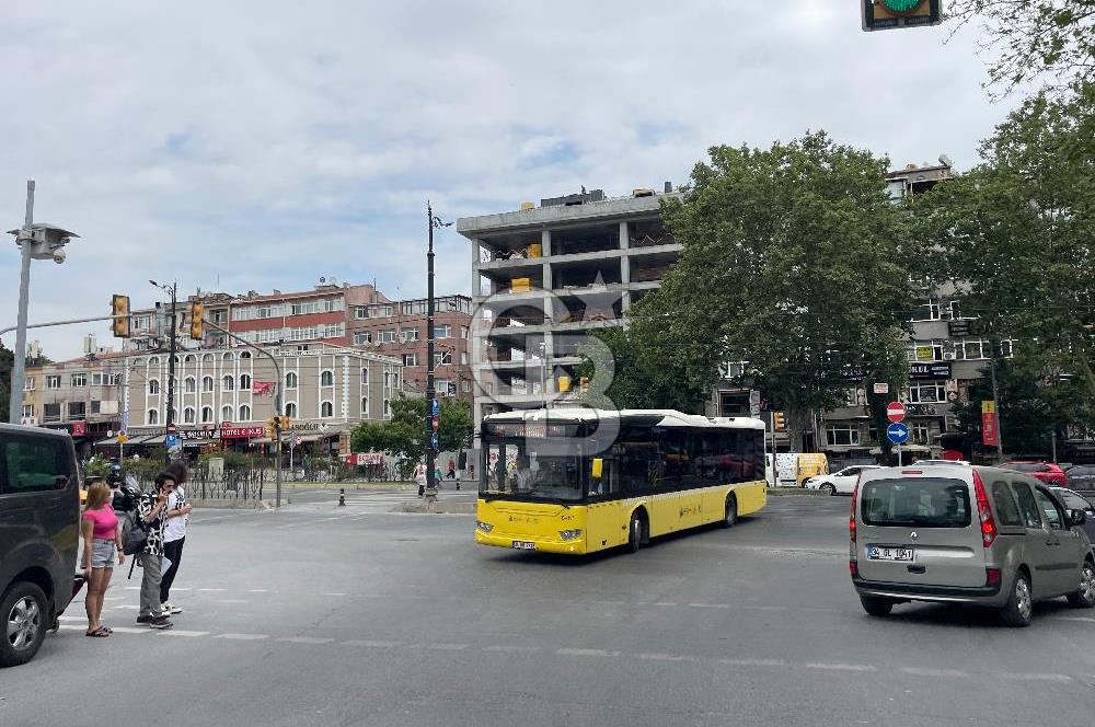 HASEKİDE YATIRIMLIK CADDE ÜSTÜ SATILIK MARKET