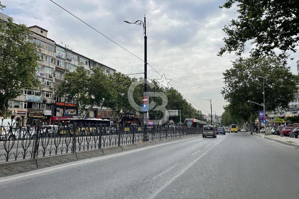 HASEKİDE YATIRIMLIK CADDE ÜSTÜ SATILIK MARKET
