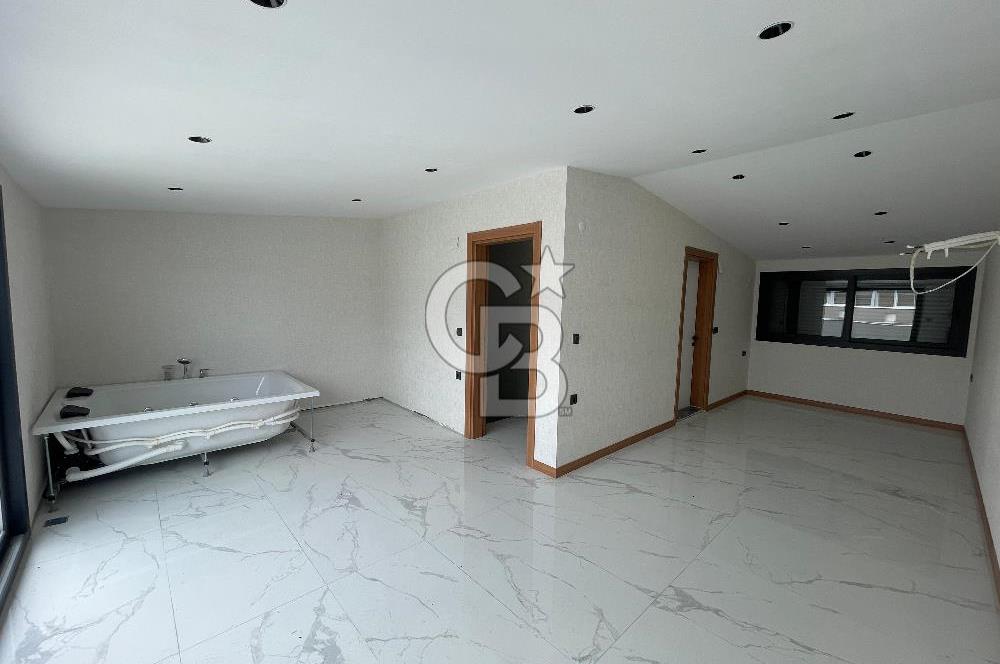 İzmir Güzelbahçe Yalı Satılık Müstakil Villa 3+1 Tripleks