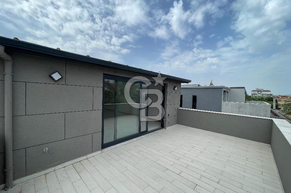 İzmir Güzelbahçe Yalı Satılık Müstakil Villa 3+1 Tripleks