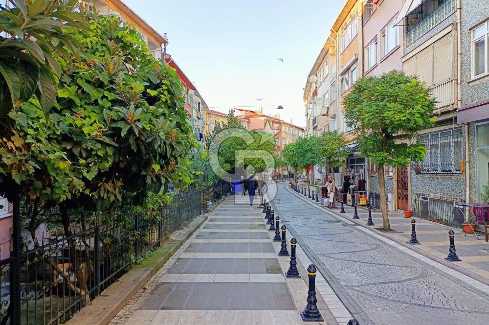 Üsküdar Mimar Sinan Meydan da YATIRIMLIK Satılık 2+1 Daire