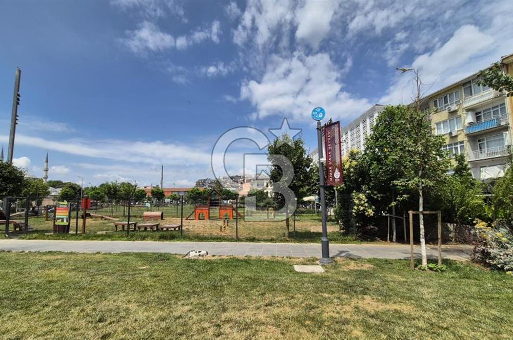 Üsküdar Mimar Sinan Meydan da YATIRIMLIK Satılık 2+1 Daire