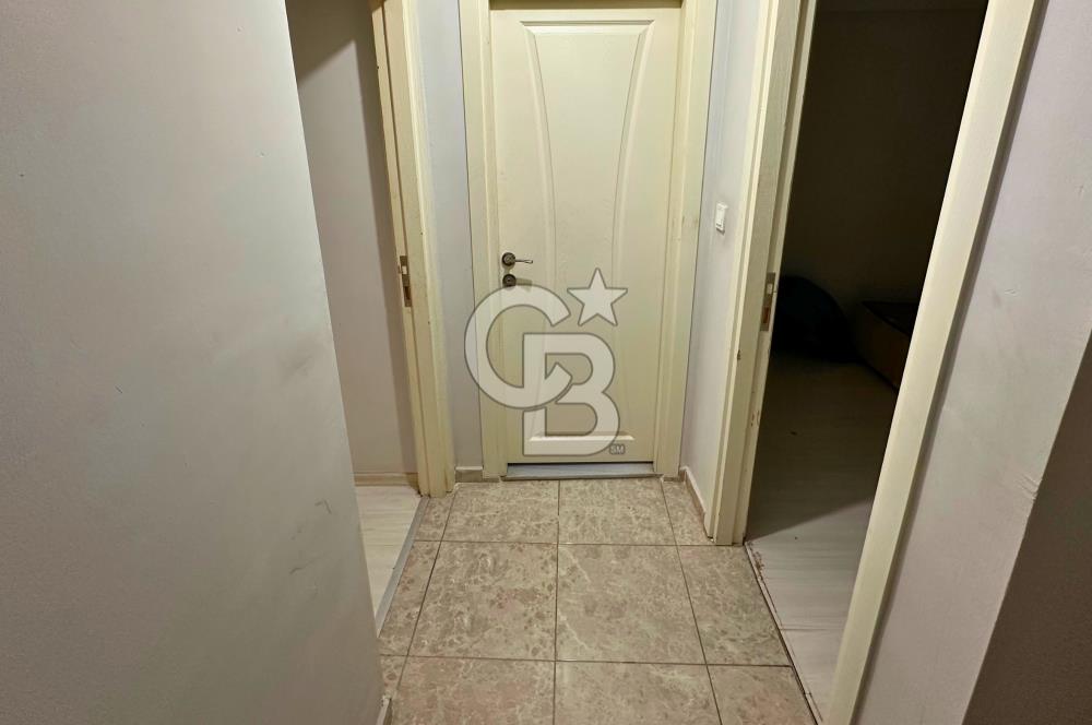 Çanakkale Lapseki'de Cadde Üstü Köşe Binada Satılık 1+1 Daire